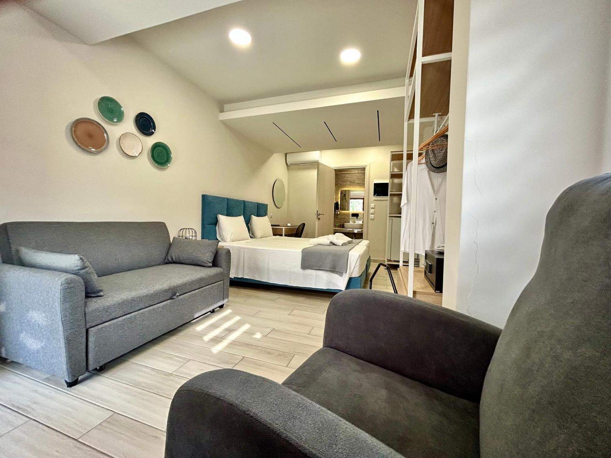 Porto Portes Suites Nea Poteidaia Exterior photo